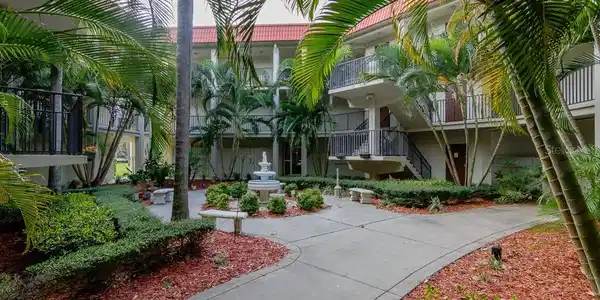 2700 BAYSHORE BOULEVARD