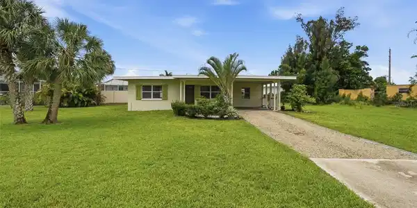 433 SOUTH DRIVE