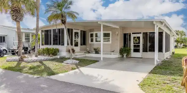 2100 KINGS HIGHWAY BOULEVARD