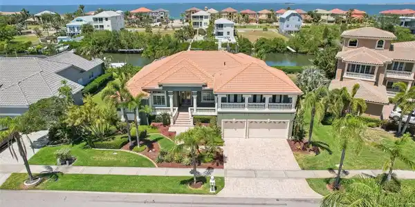 6461 RUBIA CIRCLE