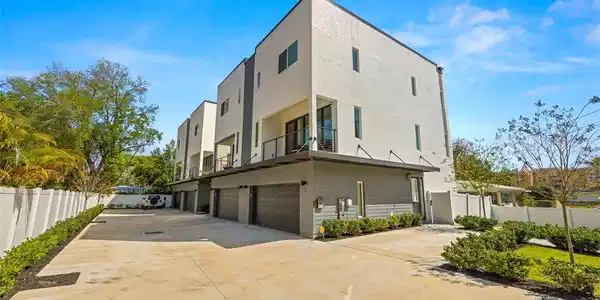 4311 W FIG STREET