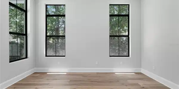 Image 4 Image 4