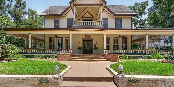 3007 W STOVALL STREET