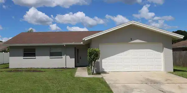 3 PINTAIL PLACE