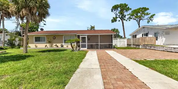 1230 S OXFORD DRIVE