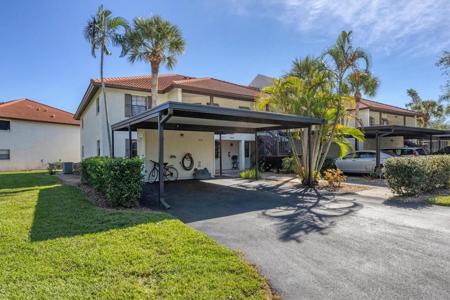 511 PINE HOLLOW CIRCLE