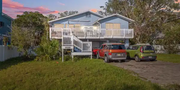 108 SHORE DR