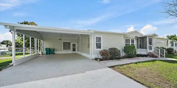 3028 BAMBOO COURT