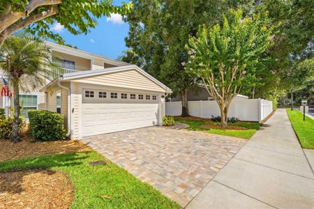 902 WOODBRIDGE COURT