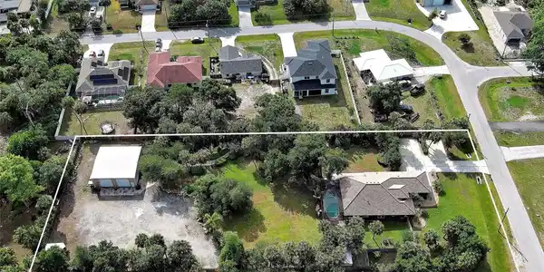 3950 PEPPER LANE