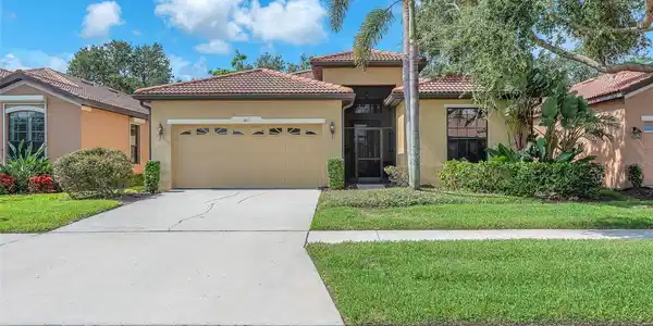 321 SILVER FALLS DRIVE