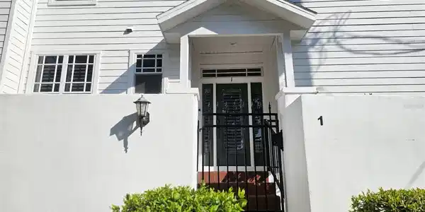 113 BOSPHOROUS AVENUE