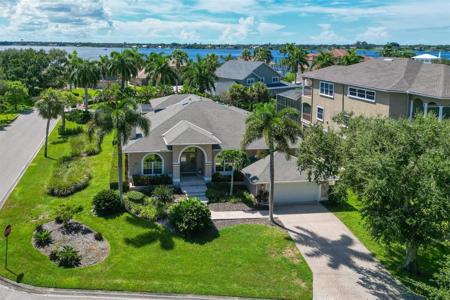 3309 7TH STREET CIRCLE W