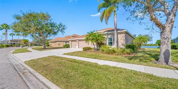 833 SEMINOLE SKY DRIVE