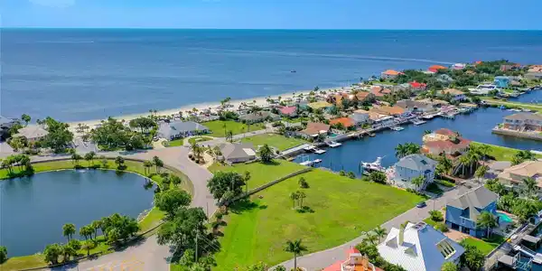 Lot 13 CAPTAINS COURT