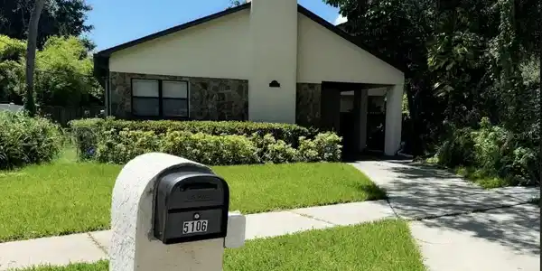5106 W EVELYN DRIVE