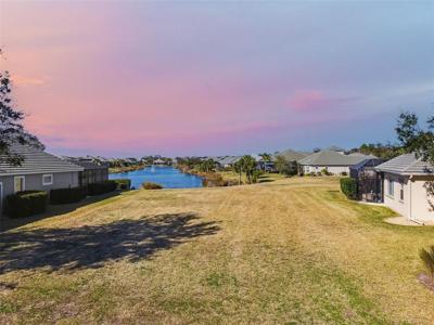 32 LONGVIEW WAY N