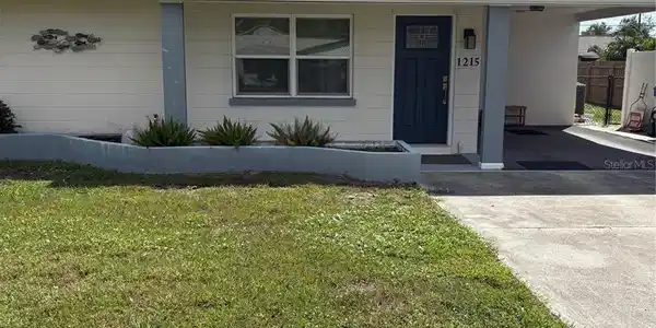 1215 LAUREL AVENUE