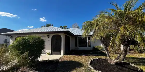 2355 LAKESHORE CIRCLE