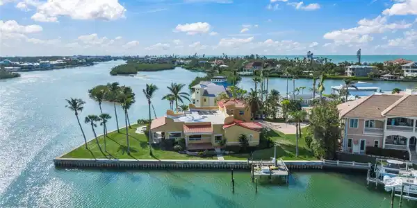 929 CASEY COVE DRIVE