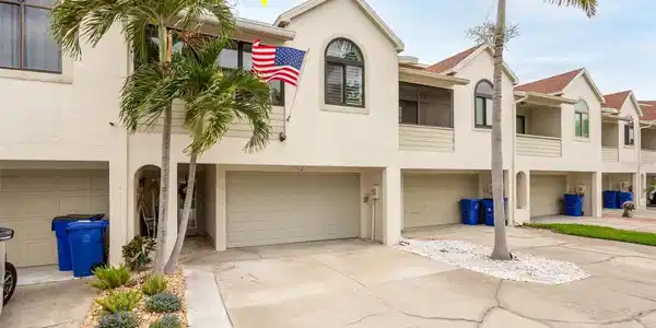 2395 HANOVER DR