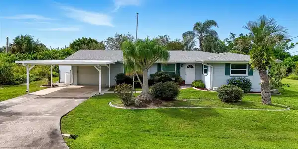 28427 COCO PALM DRIVE