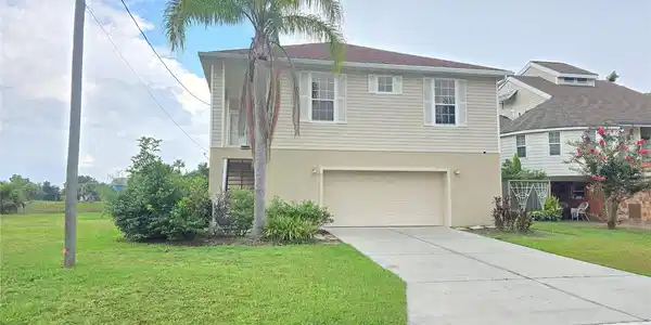 3263 SEA GRAPE DRIVE
