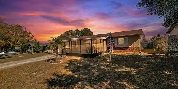 1507 COPPERTREE DRIVE