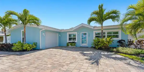 361 LA HACIENDA DRIVE