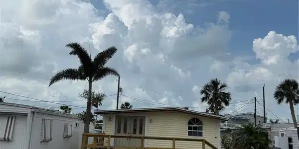 2601 GULF DRIVE N