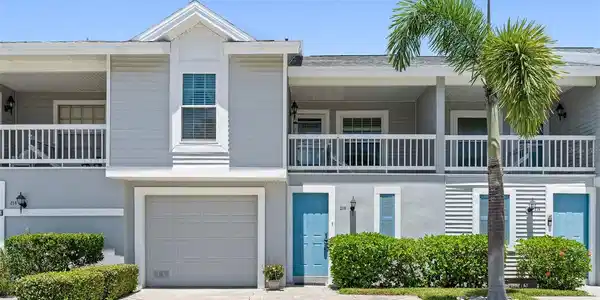 216 BOUNTY COURT