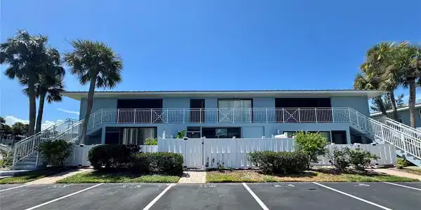 600 MANATEE AVENUE