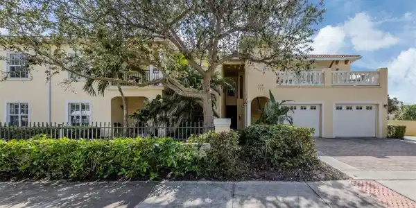 632 GOLF DRIVE