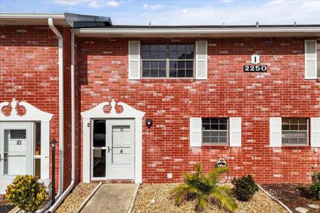 2250 S PALMETTO AVENUE