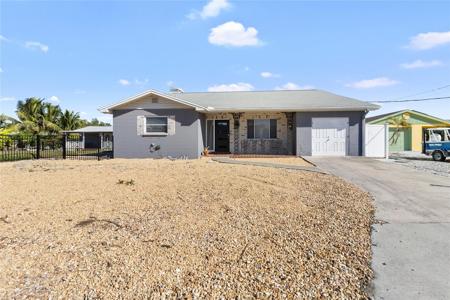 824 SEABREEZE DRIVE