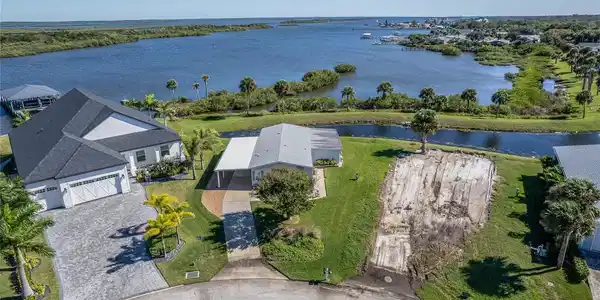251 GOLDEN BAY BOULEVARD