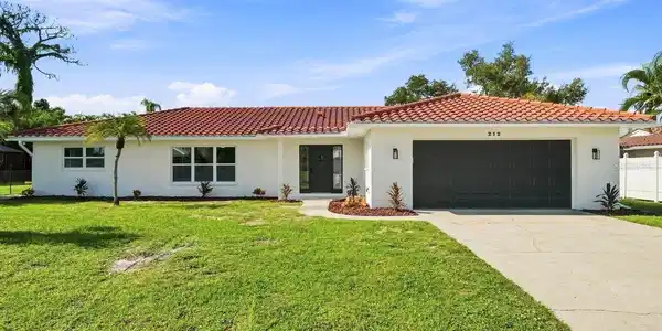 212 GIOTTO DRIVE