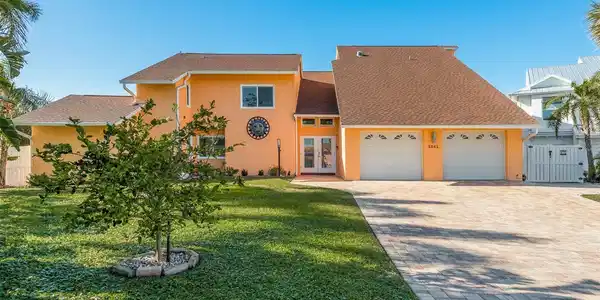 5541 WINDWARD WAY