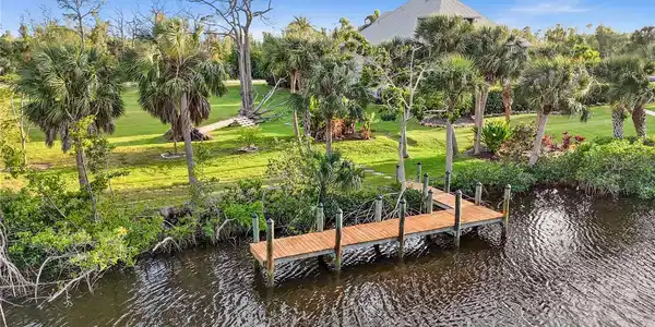 10180 CREEKSIDE DRIVE