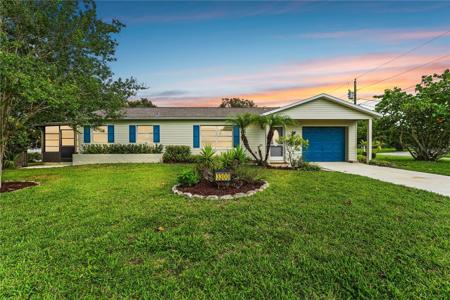 3300 SEA GRAPE DRIVE