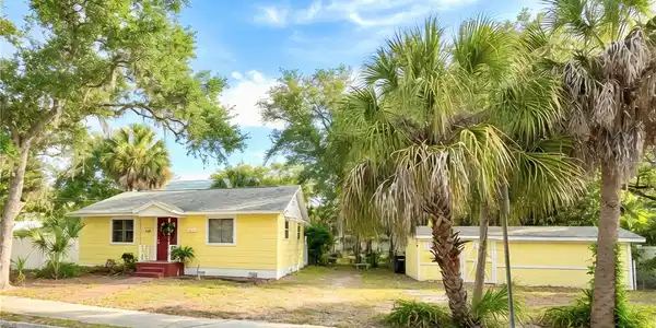 427 5TH STREET N