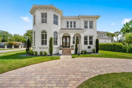 11 FORMOSA AVENUE