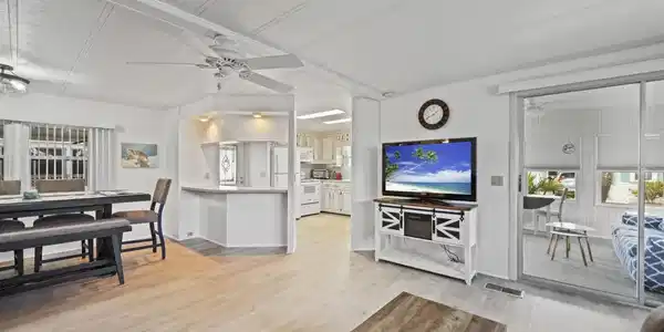 Image 4 Image 4