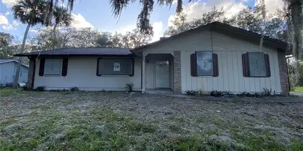 1604 ROYAL PALM DRIVE