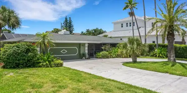 701 ARMADA ROAD S