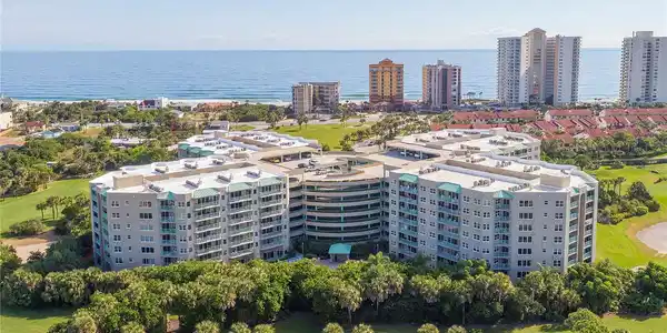 4 OCEANS WEST BOULEVARD