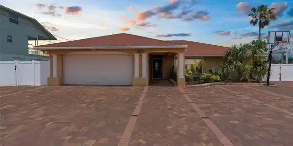 3361 GULFVIEW DRIVE