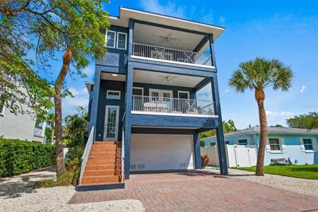 159 CRESCENT DRIVE