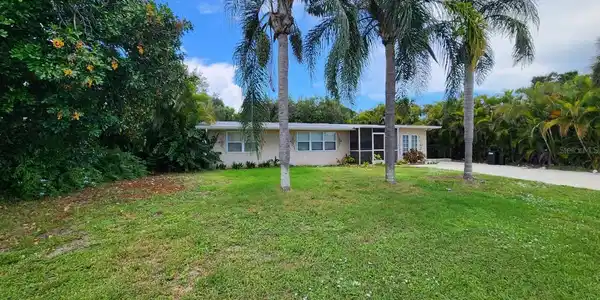 385 PELICAN ROAD