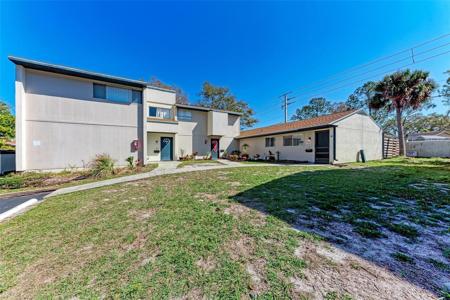 922 BYRON LANE